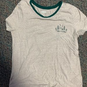 Old Navy tshirt